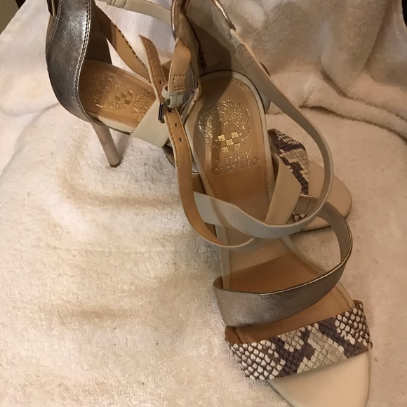 Vince Camuto rose silver Chakeetan leather sandals size 9 1/2 - Picture 2 of 15